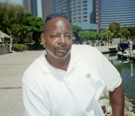 Leonard Gardner Photo 23