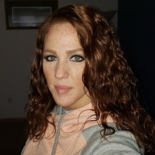 Danielle Holm Photo 27