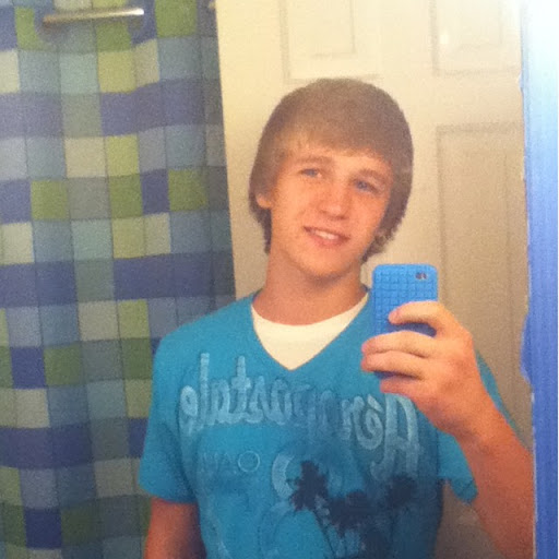 Luke Peterson Photo 18