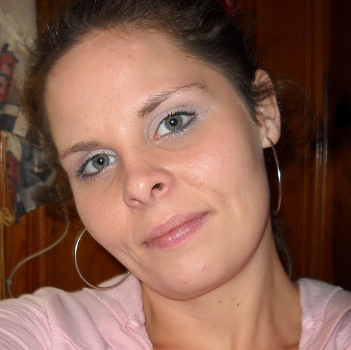 Laura Folsom Photo 8