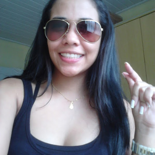 Suzanne Freitas Photo 2