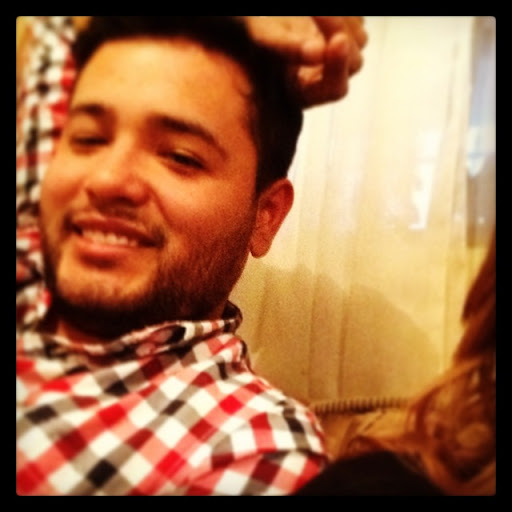 Eduardo Flores Photo 20