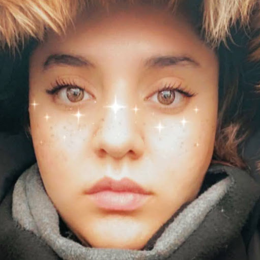Cassandra Aguiar Photo 4