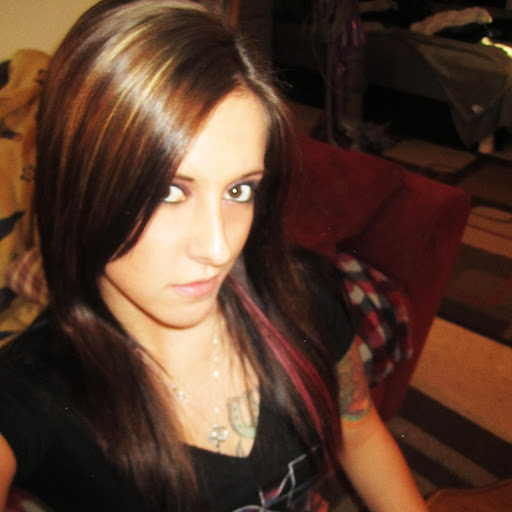 Nicole Daley Photo 32