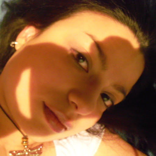 Kelly Castro Photo 30