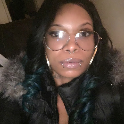 Shanda Robinson Photo 9