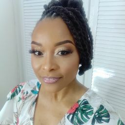 Pearl Lewis Photo 27