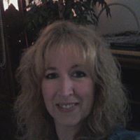 Rebecca Larsen Photo 14