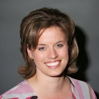 Anna Thompson Photo 14