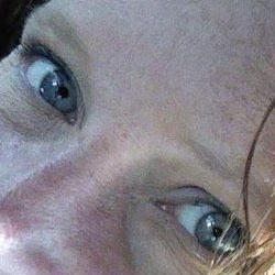 Dee Taylor Photo 21