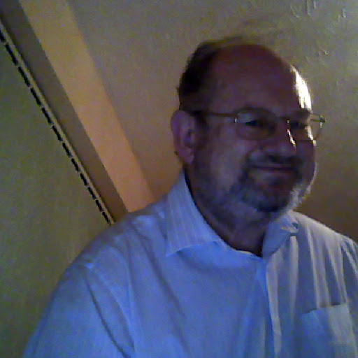 Laurence Hayward Photo 3