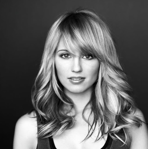 Julia Meyer Photo 8