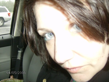 Julie Reed Photo 27