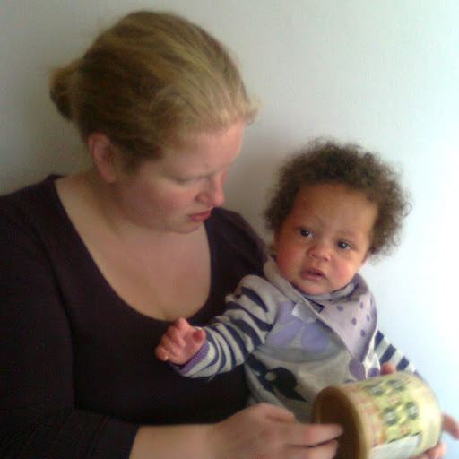 Beth Saunders Photo 14