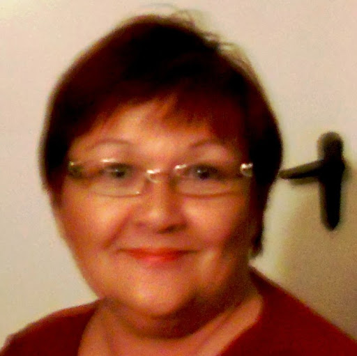Anne Dove Photo 9
