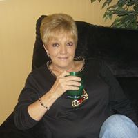 Joan Oliver Photo 19