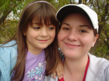 Kim Hernandez Photo 25