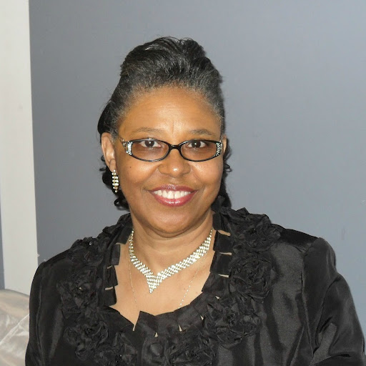 Elizabeth Brannon Photo 9