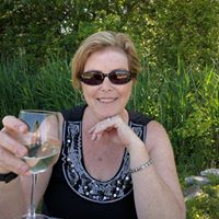 Kim Horvath Photo 22