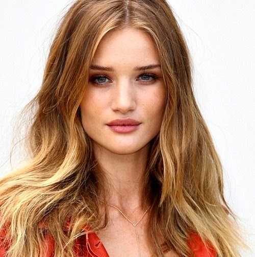 Rosie Mitchell Photo 20