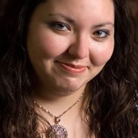 Elizabeth Milner Photo 32