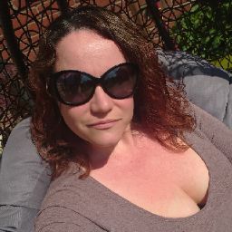 Caroline Lindsay Photo 26