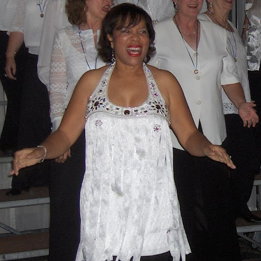 Janet Crenshaw Photo 21
