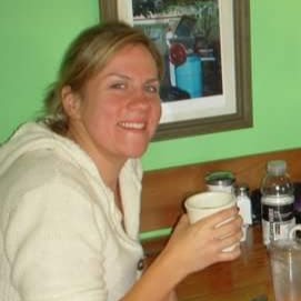 Elizabeth Dewey Photo 19