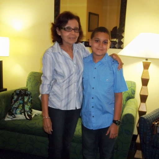 Lidia Guzman Photo 11