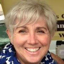 Louise Davis Photo 19