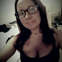 Holly Hendricks Photo 27