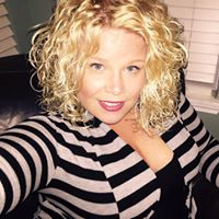 Angela Winkler Photo 49
