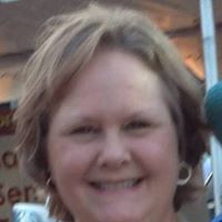 Andrea Bennett Photo 25