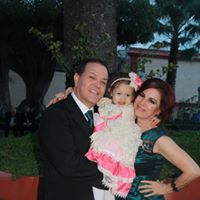 Cathy Robles Photo 4