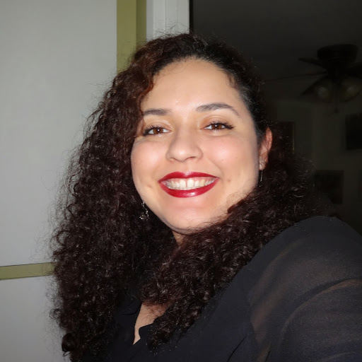 Angela Maynard Photo 26