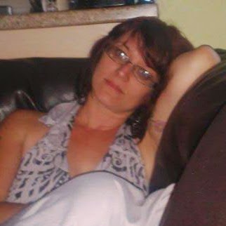 Linda Howland Photo 30