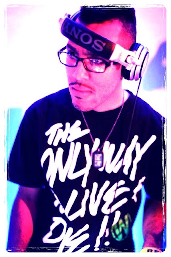 Jonathon Rodriguez Photo 16
