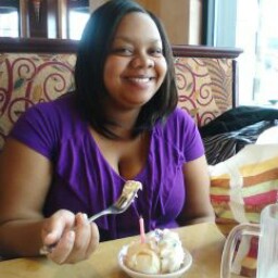 Jacqueline Lowe Photo 12