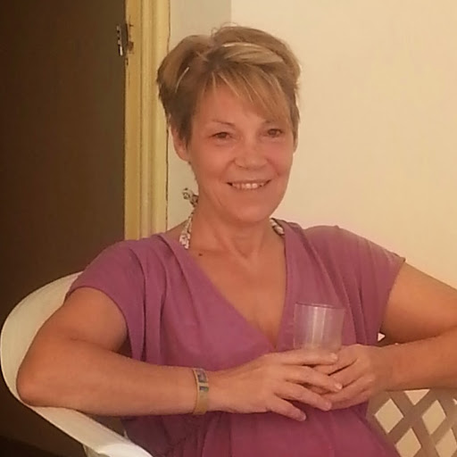 Janet Walton Photo 33