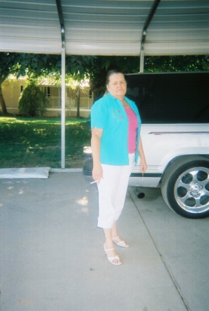 Linda Bellamy Photo 22