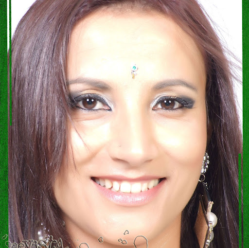 Claudia Andrade Photo 38