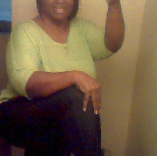 Tonya Jones Photo 8