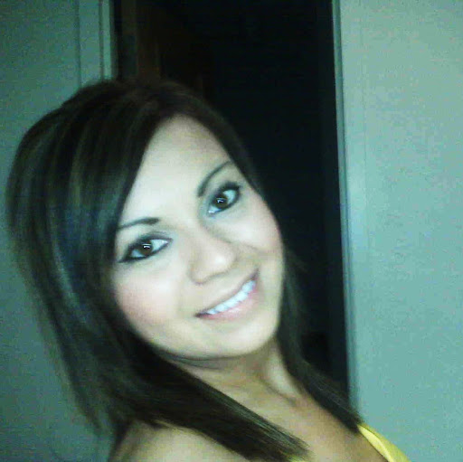 Lori Fernandez Photo 26