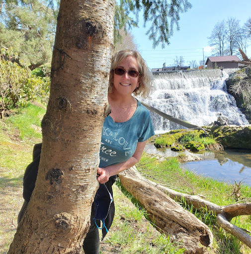 Susan Martinson Photo 12
