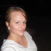 Leah Carroll Photo 11