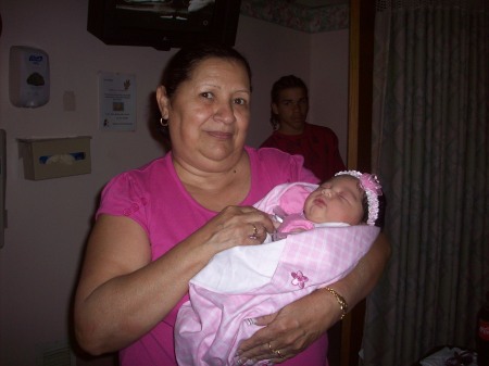 Maria Vazquez Photo 41