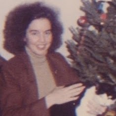 Gloria Lane Photo 4