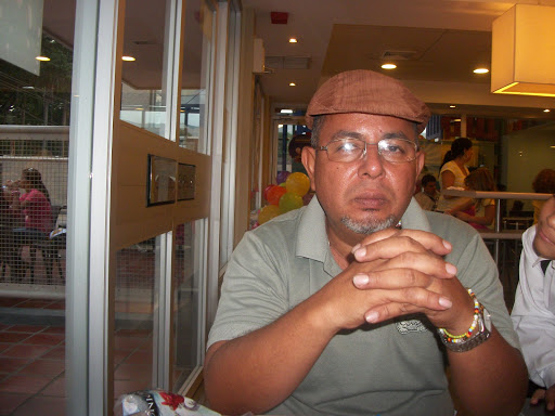Pedro Mendez Photo 36