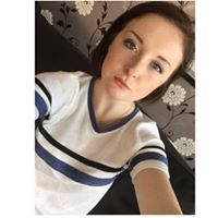 Robyn Hayes Photo 15