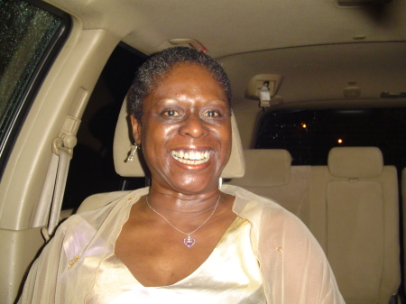 Annette Richardson Photo 14
